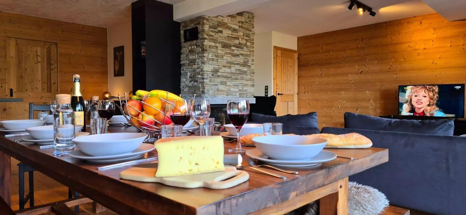 New Luxury Apartment With Panoramic View Chatel