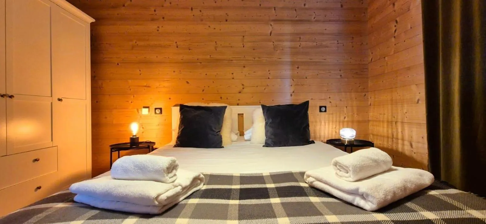 New Luxury Apartment With Panoramic View Chatel